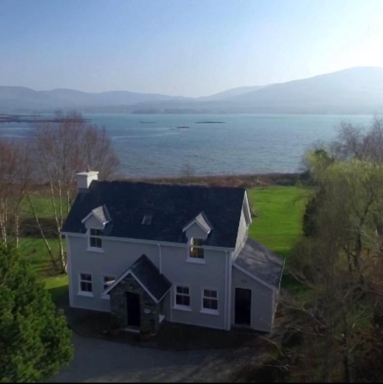 Heron Water Cottage Killarney Exterior photo